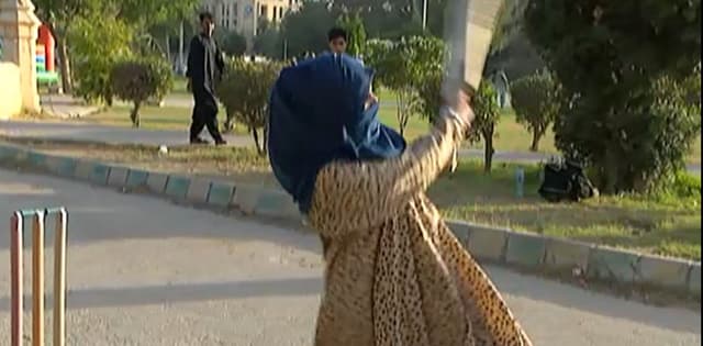 Bat and Burqa: The Rise of Karachi’s Female Cricketing Star