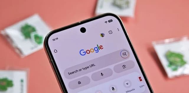 Google is testing floating AI search bar that bypasses chrome